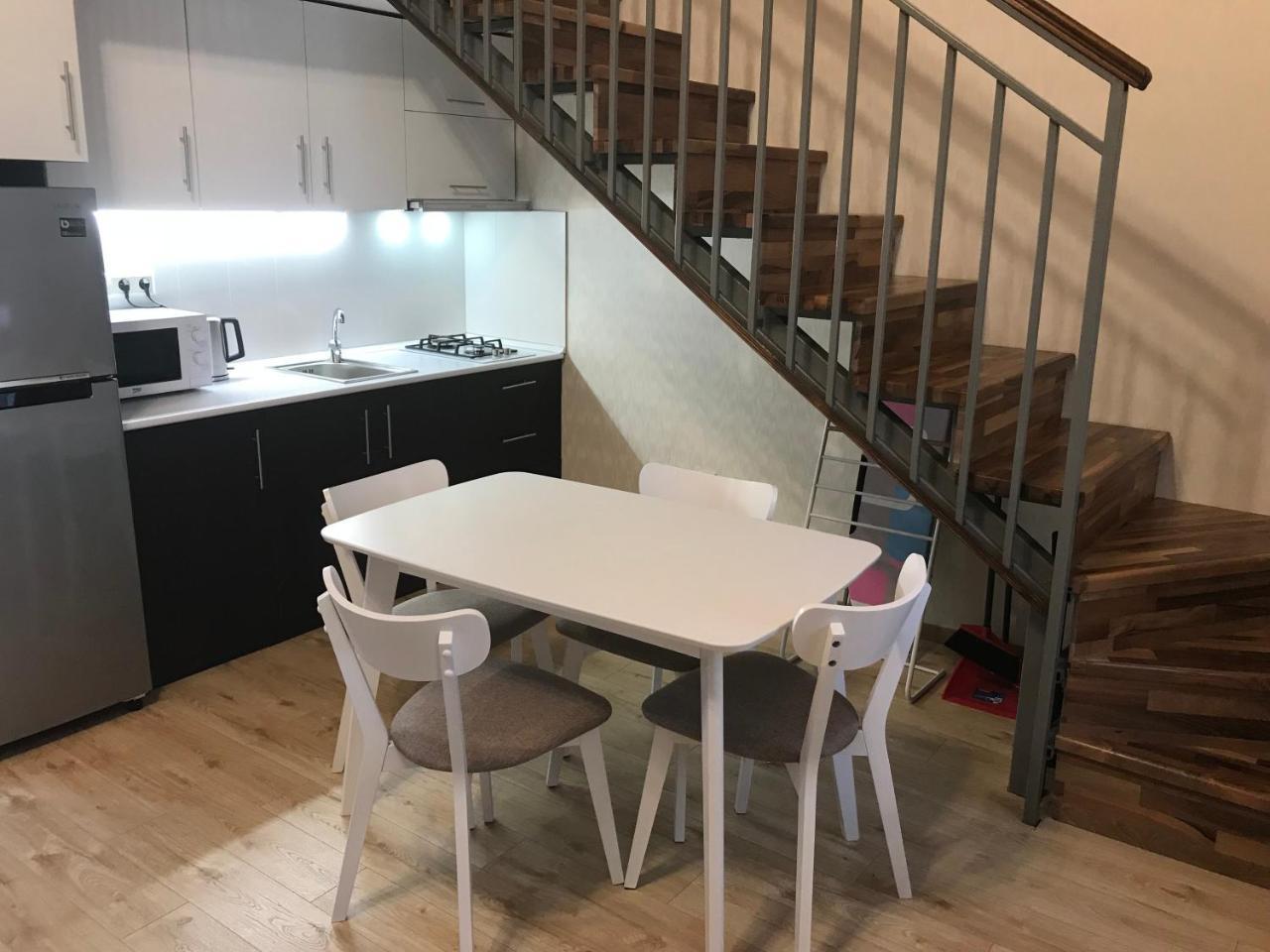 Full Comfort Apartment On Aghmashenebeli Tbilissi Extérieur photo