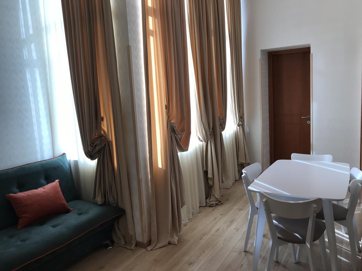 Full Comfort Apartment On Aghmashenebeli Tbilissi Extérieur photo