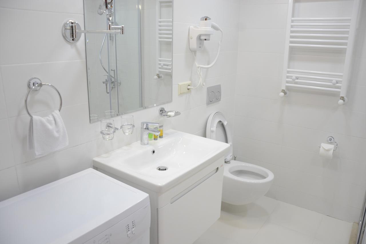Full Comfort Apartment On Aghmashenebeli Tbilissi Extérieur photo
